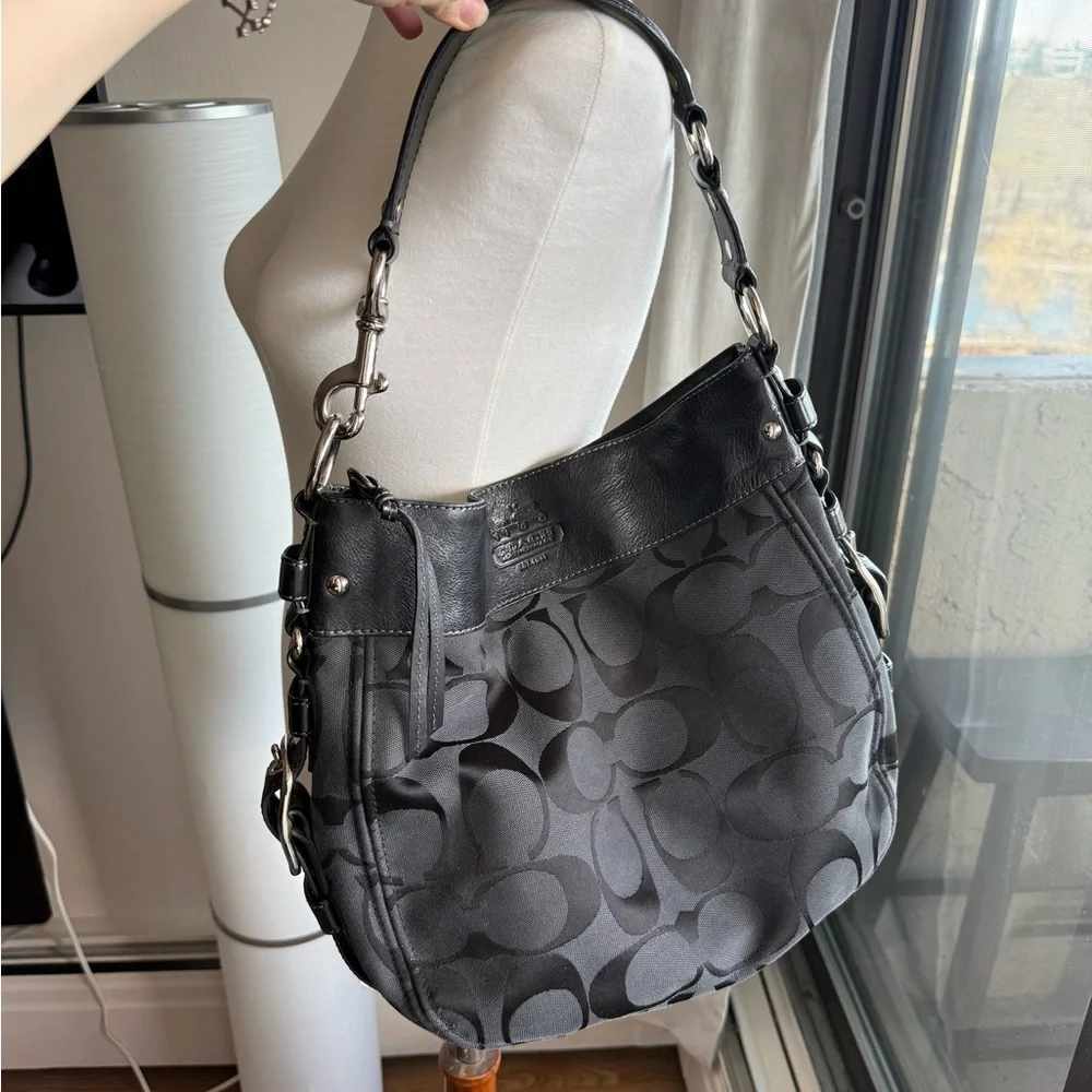 Coach Black Signature Shoulder Bag with Leather Trim - Picture 2 of 11